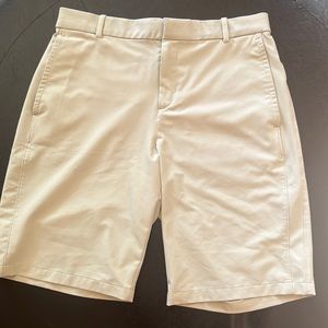 Nike golf shorts white size:medium